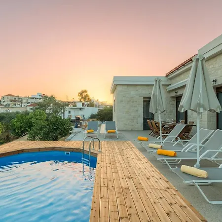 Montes Albi - Your Familly Destination Вилла *