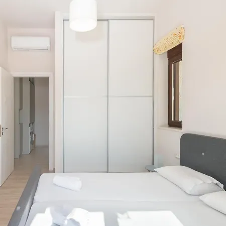 Montes Albi - Your Familly Destination * Galatas (Chania)