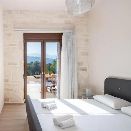 Вилла Montes Albi - Your Familly Destination